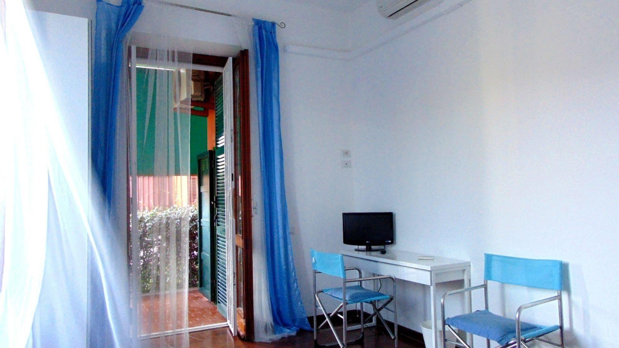 Emi'S Guest House Rom Exterior foto